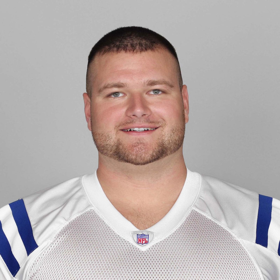 Matt Ulrich’s Wife Pens Heartbreaking Message After NFL Alum’s Death Matt Ulrich’s Wife Pens Heartbreaking Message After NFL Alum’s Death